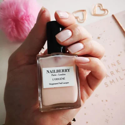 لاک ناخن اکسیژنه L'Oxygéné مدل مالبلو 10 میلیلیتر برند nailberry