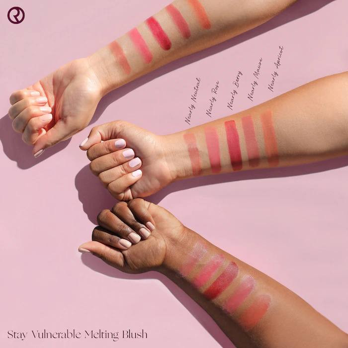 رژگونه کرمی ریر بیوتی Stay Vulnerable Melting Blush رنگ Nearly Mauve